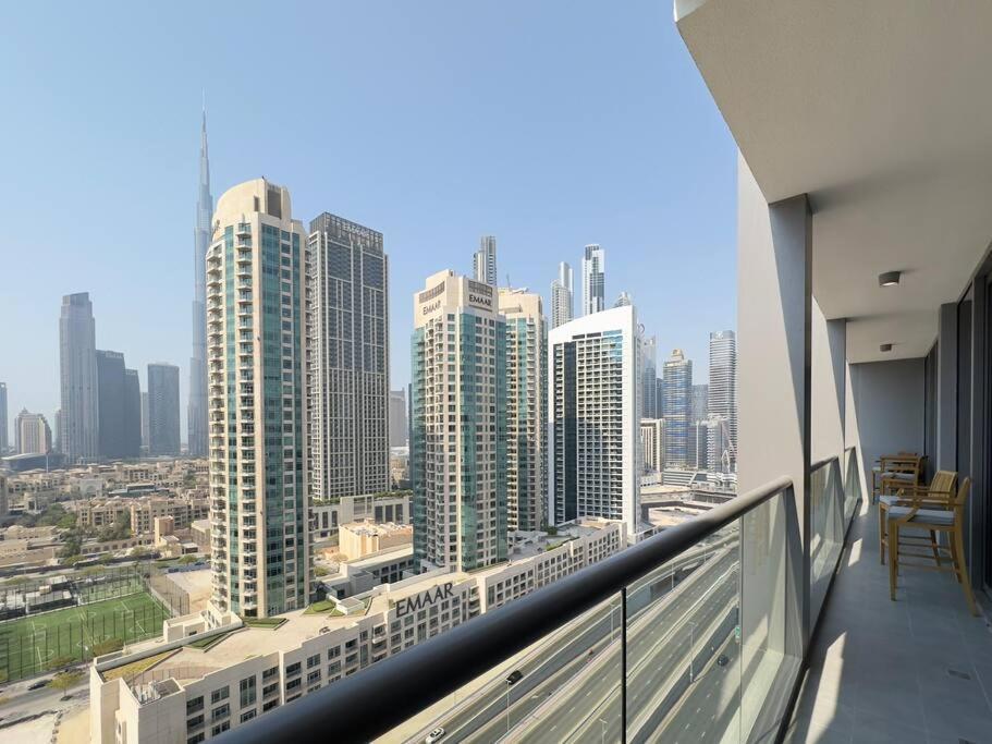 Lägenhet Dar Vacation - Luxury 2br - Skyline View Near Burj Khalifa