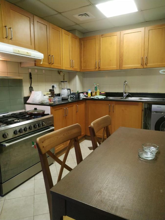 Ruby Star For Male- 4 R- 4 Hostal *