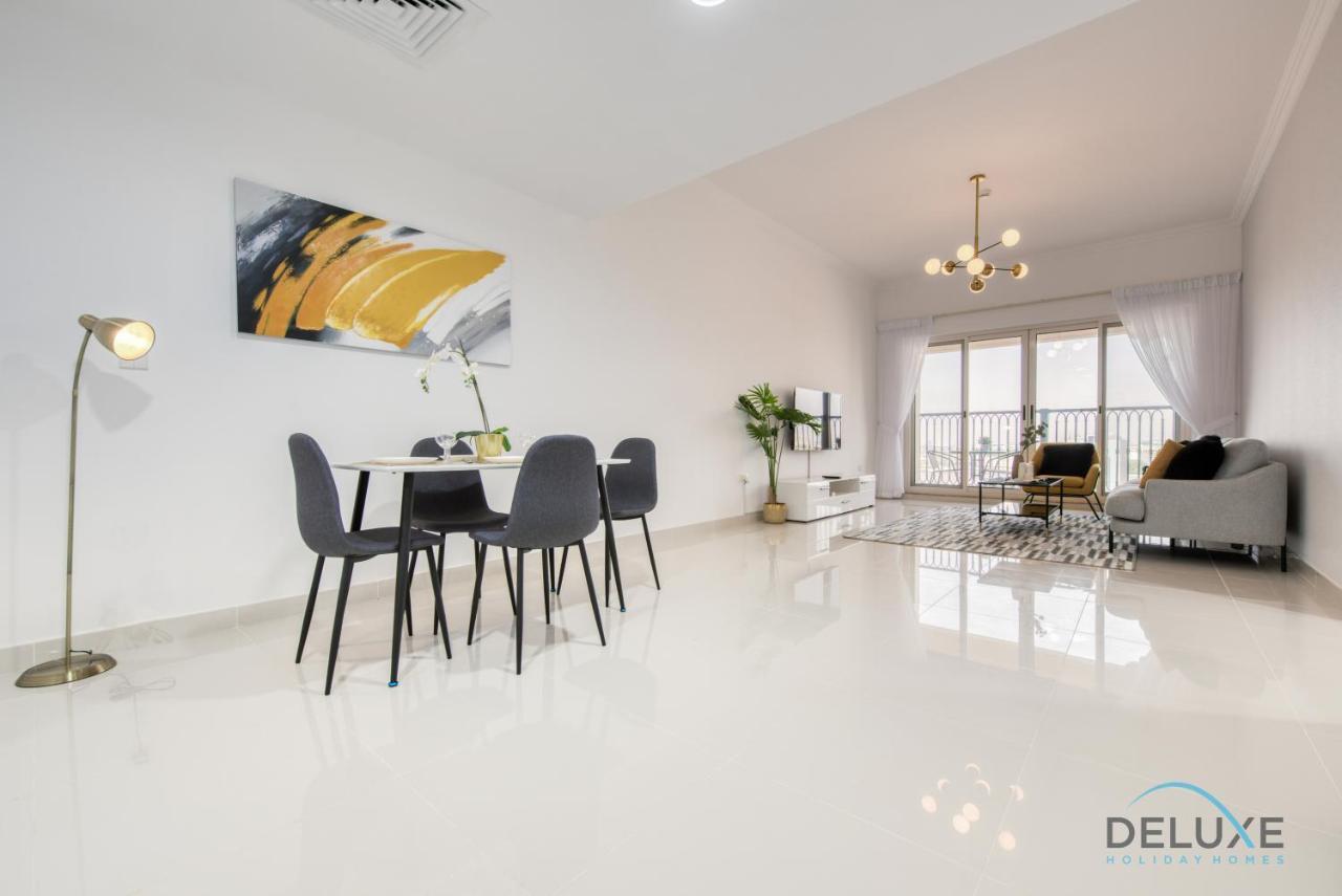 Appartamento Vivid 2br At Canal Residences West Sports By Deluxe Homes Dubai