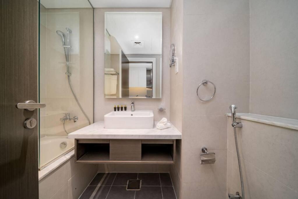 Charming At Damac Prive With Canal View - Ahlan Hh * Dubaï