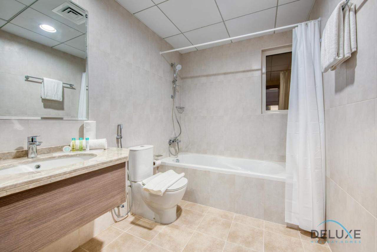 Appartamento Vivid 2br At Canal Residences West Sports By Deluxe Homes Dubai