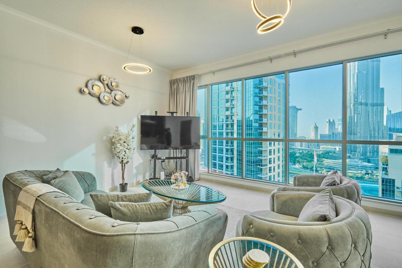 Burj Khalifa Front View & Fountain View Island Paradise 2br Luxury Burj Residences Golden Homes