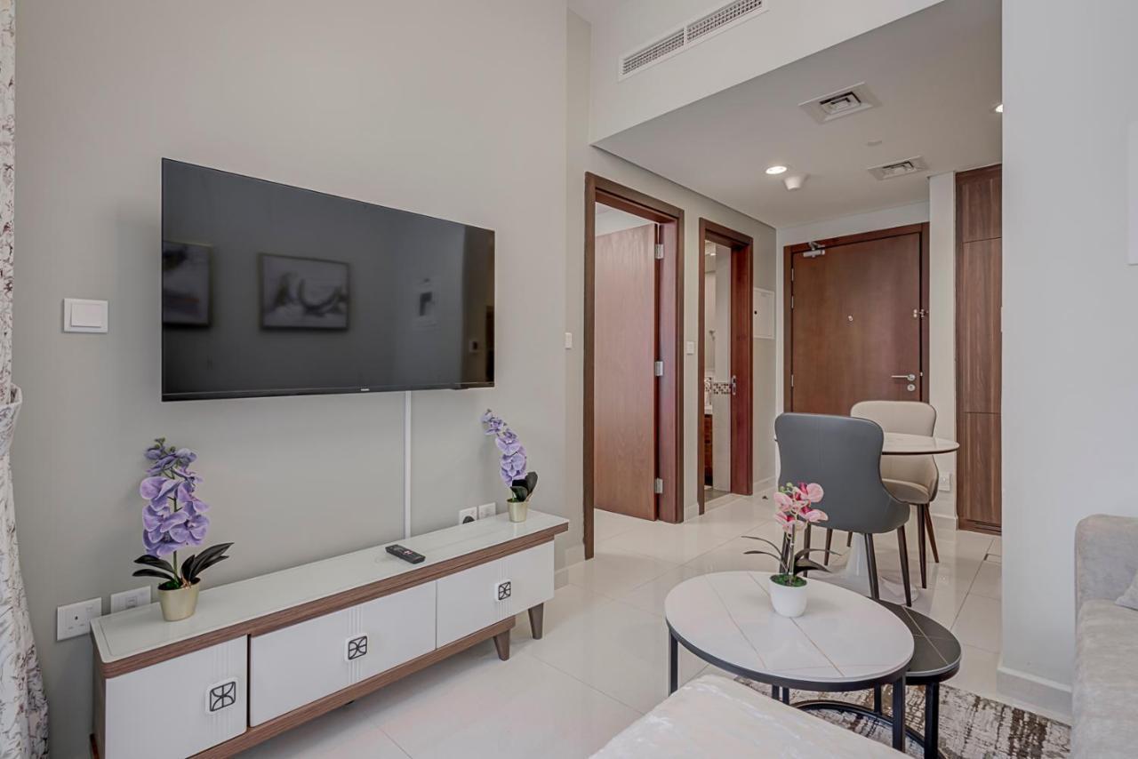 One Bedroom Near Burj Khalifa Mall-5minuts Walk-rva913 Apartment Dubai