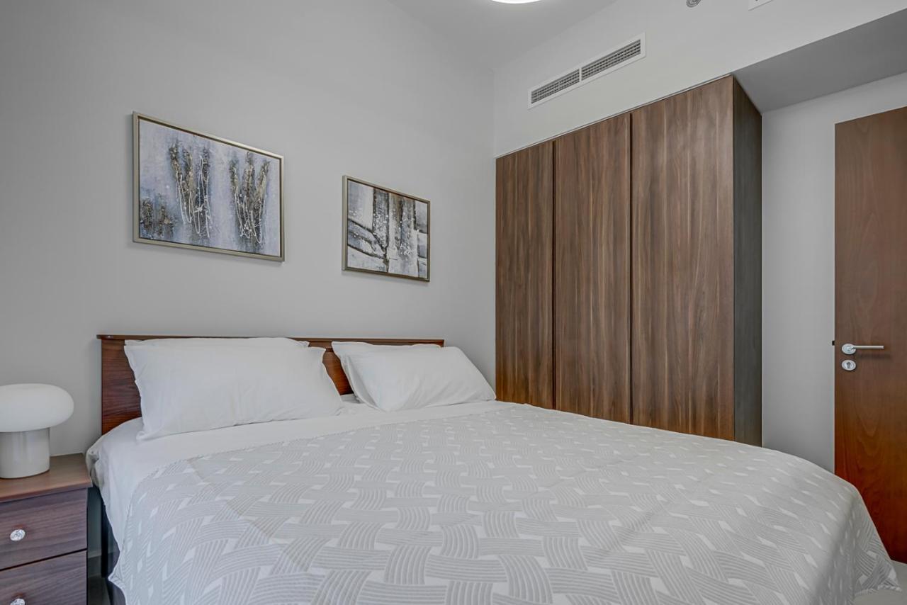 One Bedroom Near Burj Khalifa Mall-5minuts Walk-rva913 *