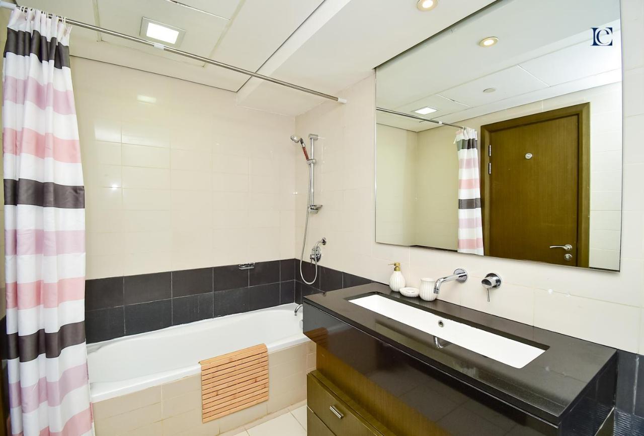 1br With Burj Khalifa View - Loft Apartment