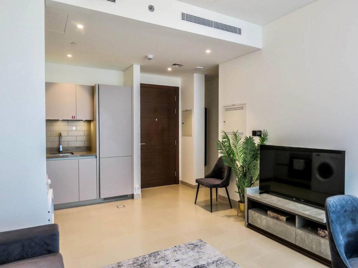 Apartment Stylish 1 Bedroom Downtown View