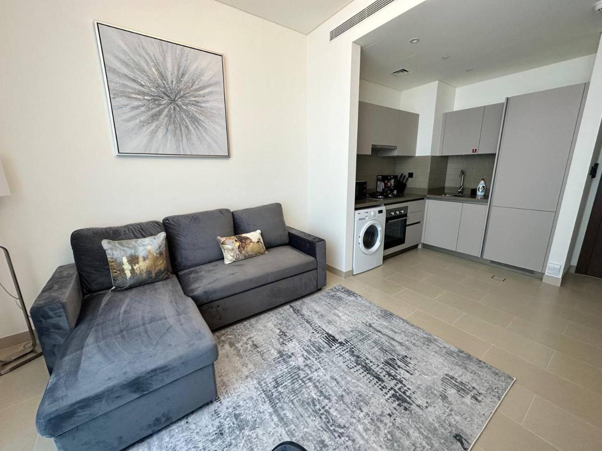 Apartment Stylish 1 Bedroom Downtown View