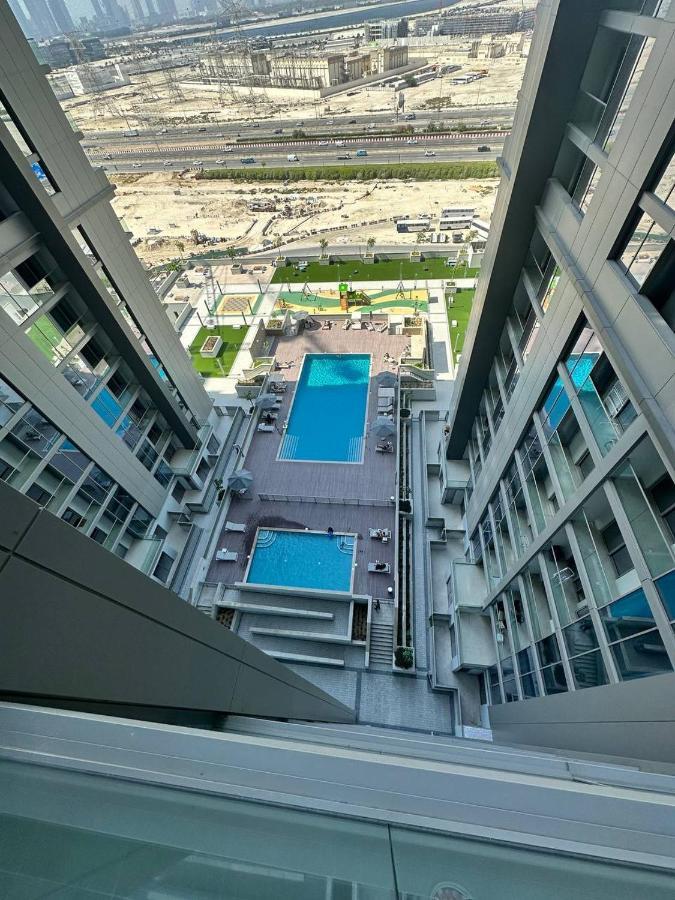 Stylish 1 Bedroom Downtown View Apartment Dubai