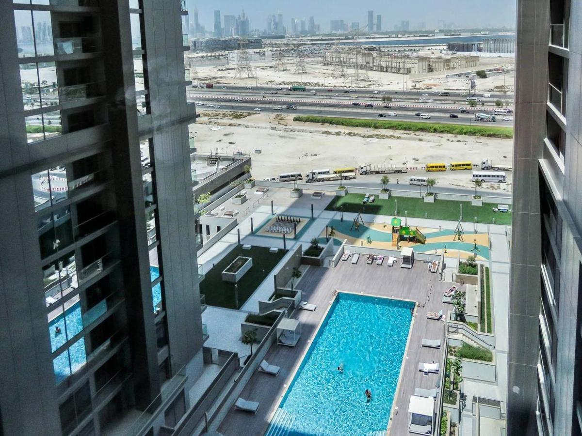 Apartment Stylish 1 Bedroom Downtown View Dubai