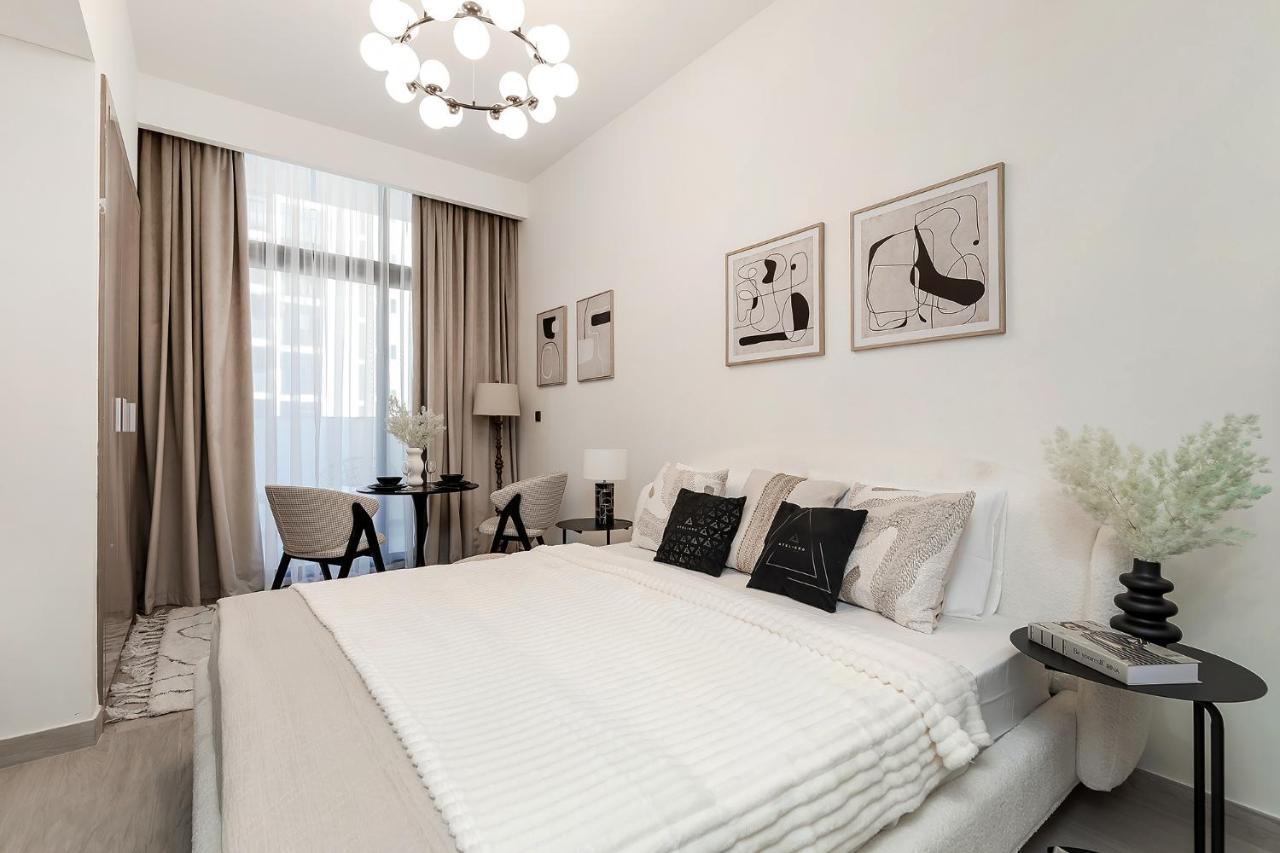 Modern In Azizi Riviera Dubai
