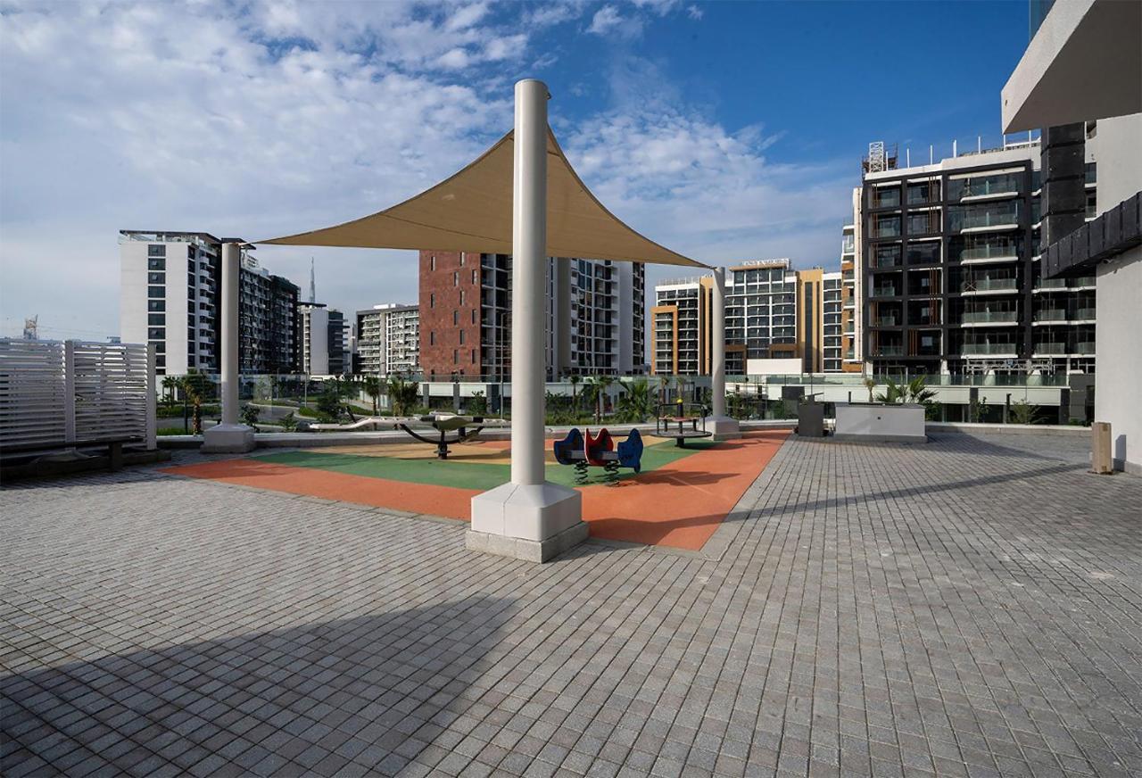 Modern In Azizi Riviera Apartment