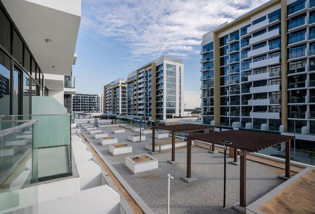 Apartment Modern In Azizi Riviera Dubai
