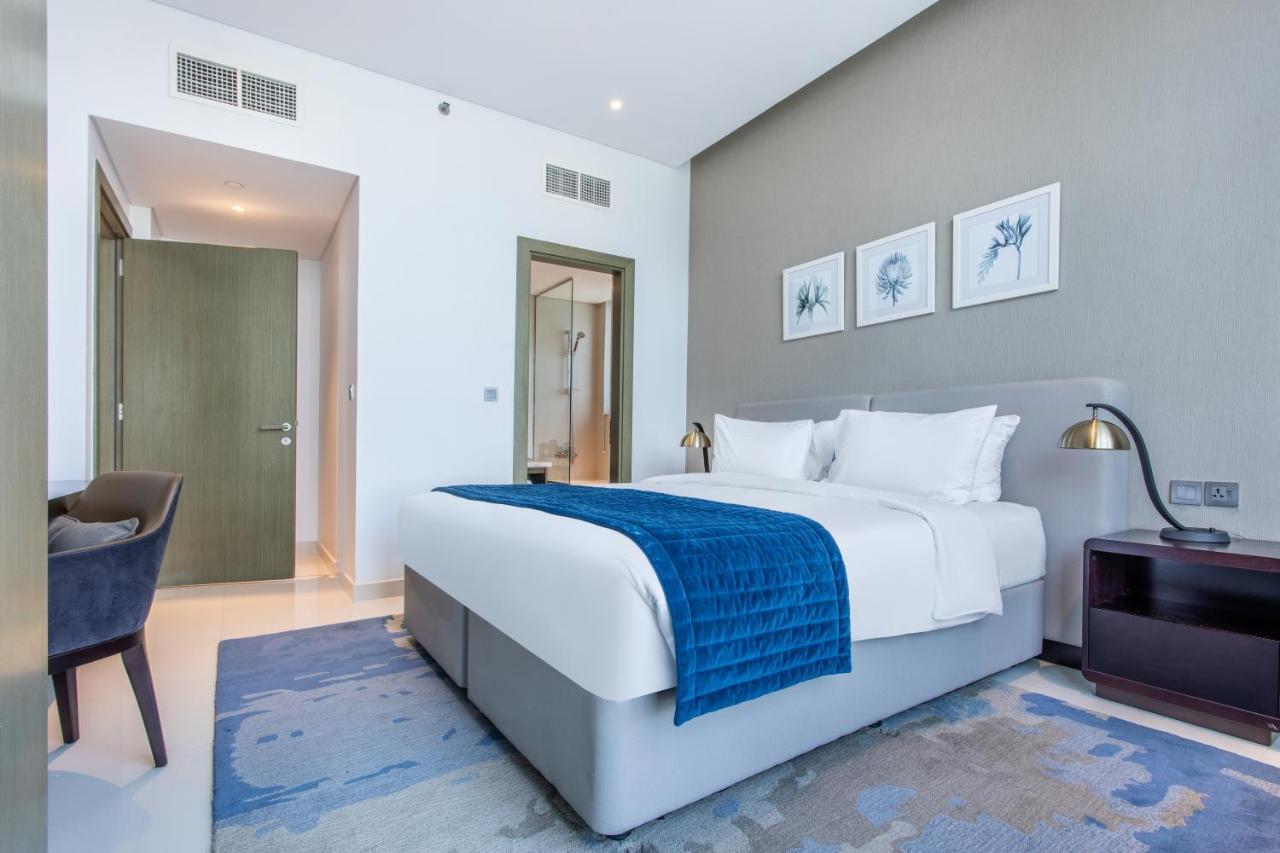 The S Homes Canal View And One Bedroom Apartments, Damac Maison Prive Dubái