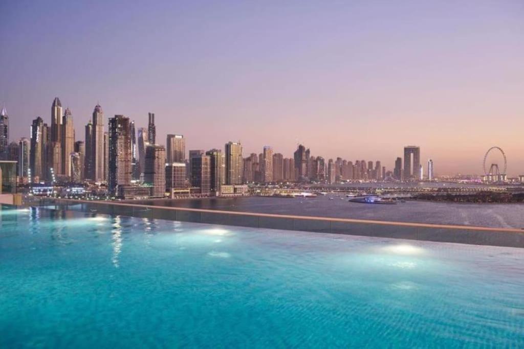 Luxury 1 Bedroom In Palm Dubai. Beach Access Apartment *