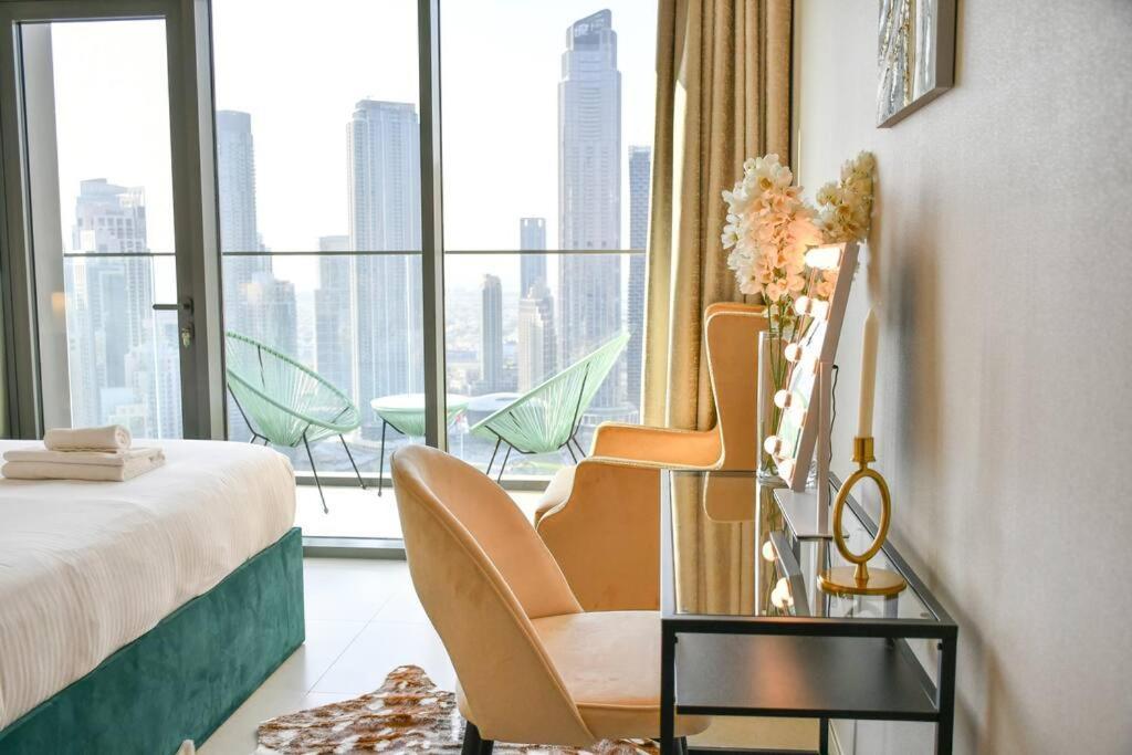 Apartamento Burj Roayle-magical Burj & Fountain Sky Views 3+ 1 Bedroom *