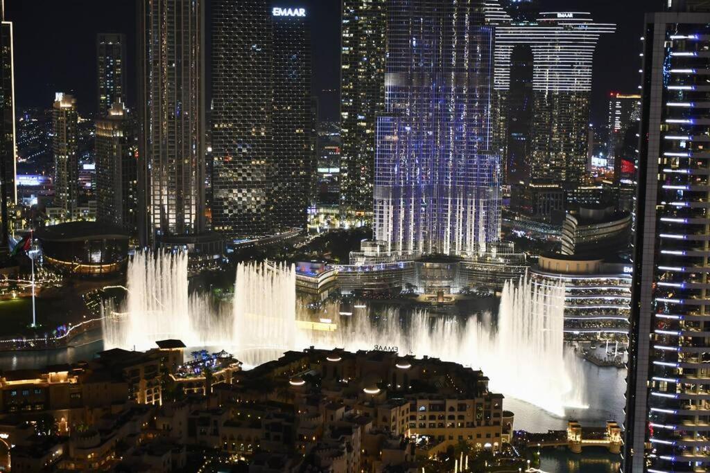 Apartamento Burj Roayle-magical Burj & Fountain Sky Views 3+ 1 Bedroom Dubai