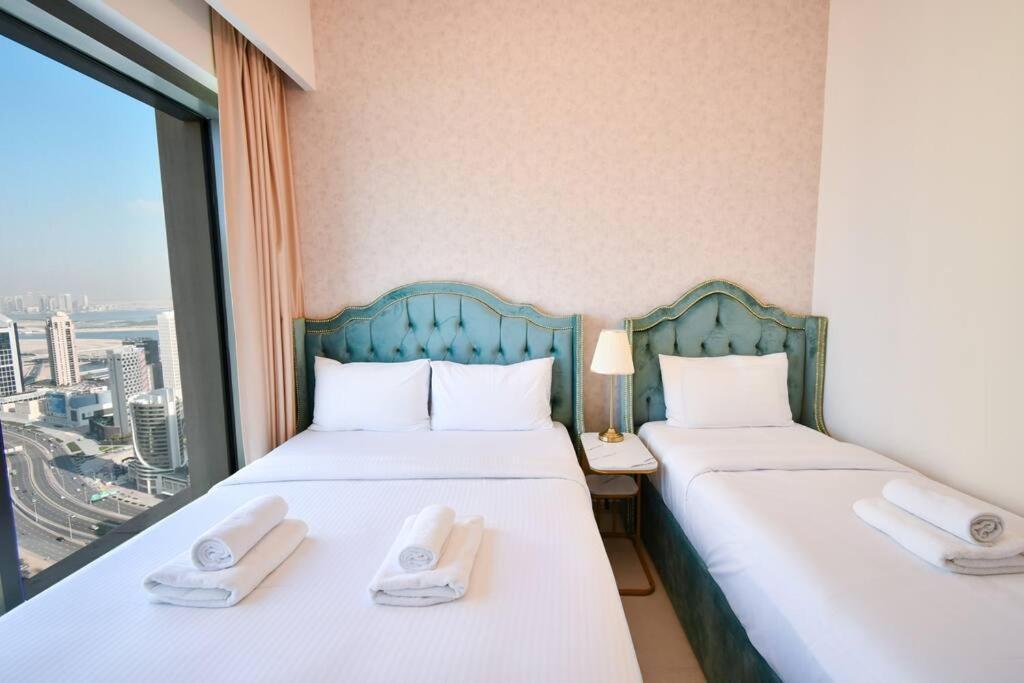 Burj Roayle-magical Burj & Fountain Sky Views 3+ 1 Bedroom Apartamento *