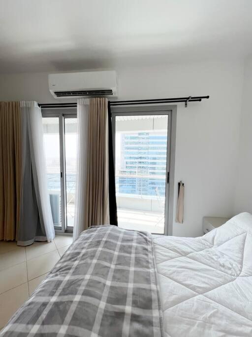 Cozy One Bed D2 1416 Apartemen *