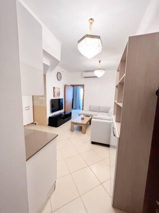 Apartemen Cozy One Bed D2 1416 Dubai