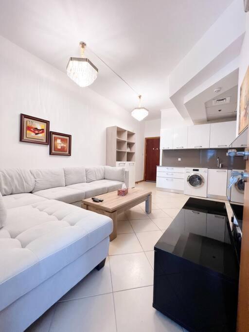 Apartemen Cozy One Bed D2 1416 *