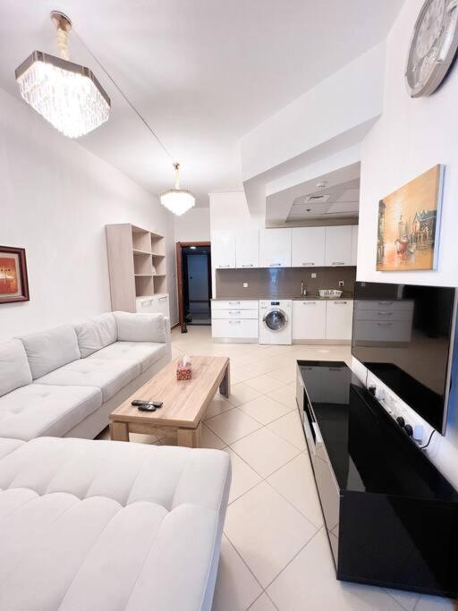 Cozy One Bed D2 1416 Apartemen