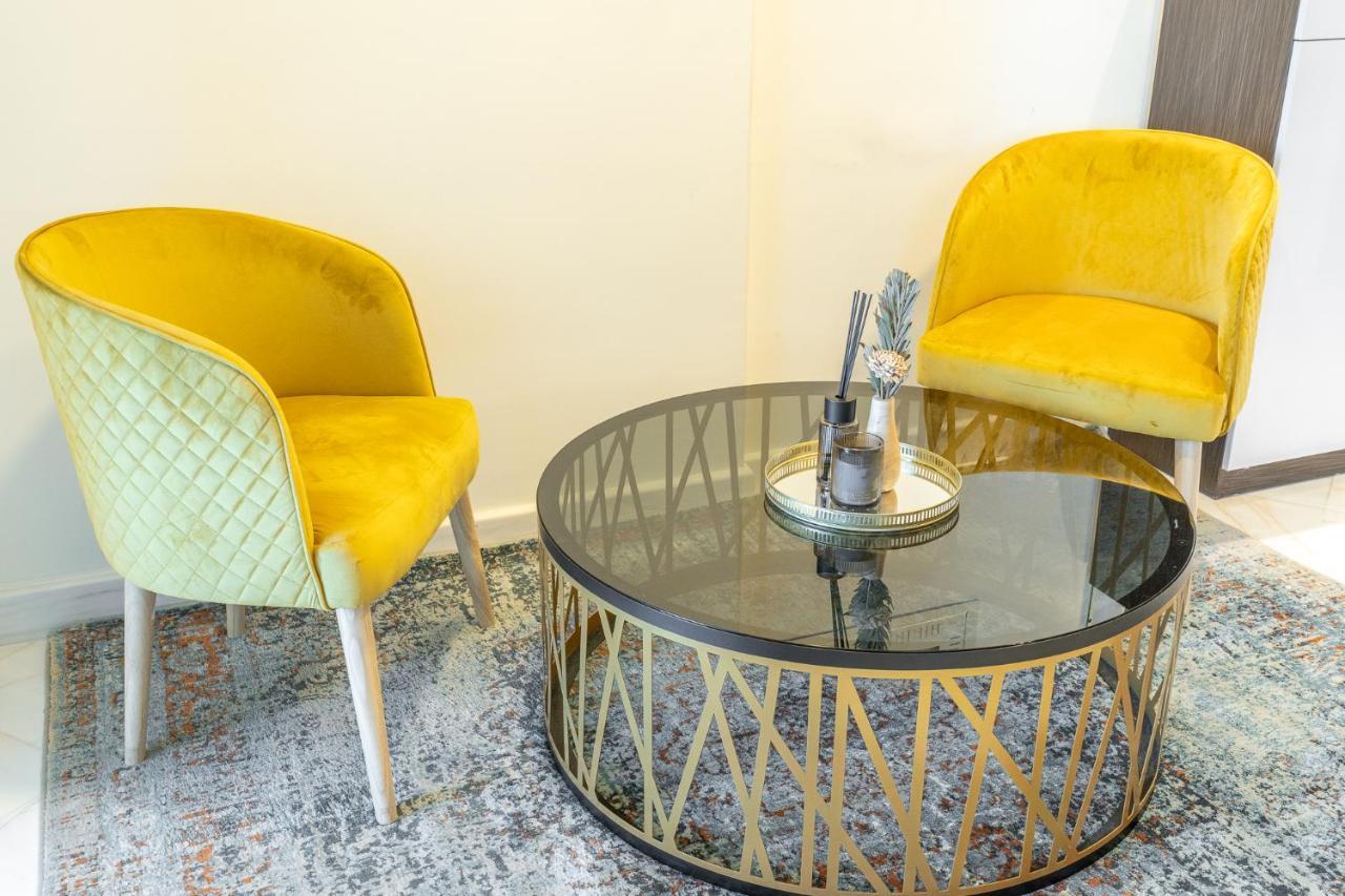 Heaven Crest Business Bay Canal View - Luxury 2 Bedroom With Free Parking, Wi-fi, Gym And Pool Appartamento