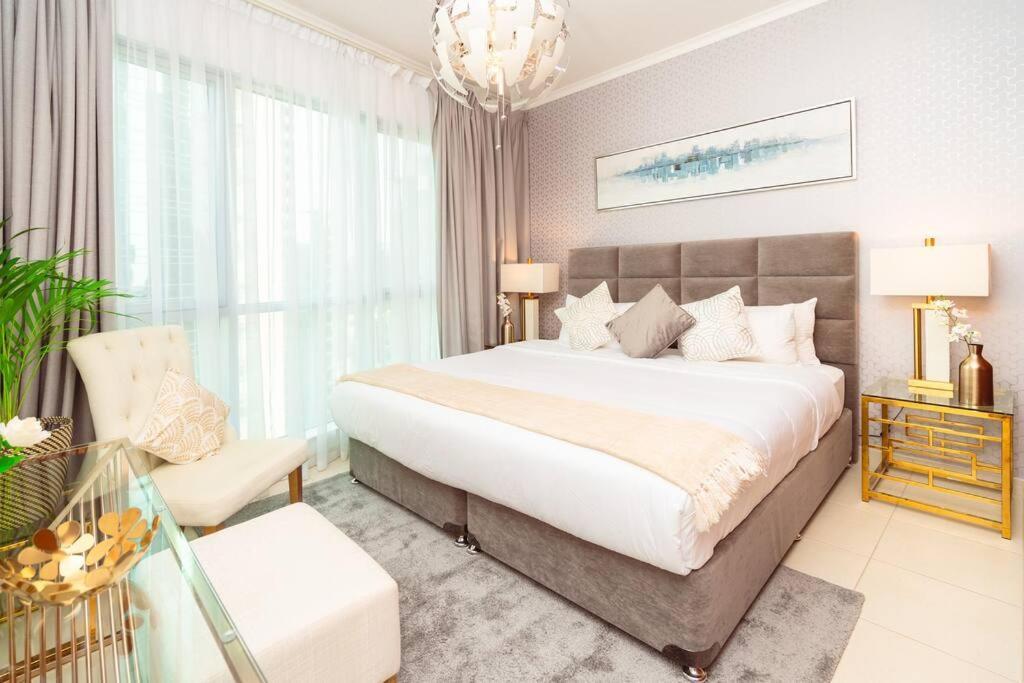 Elite Royal Apartment: Burj Khalifa View Magnate Dubai