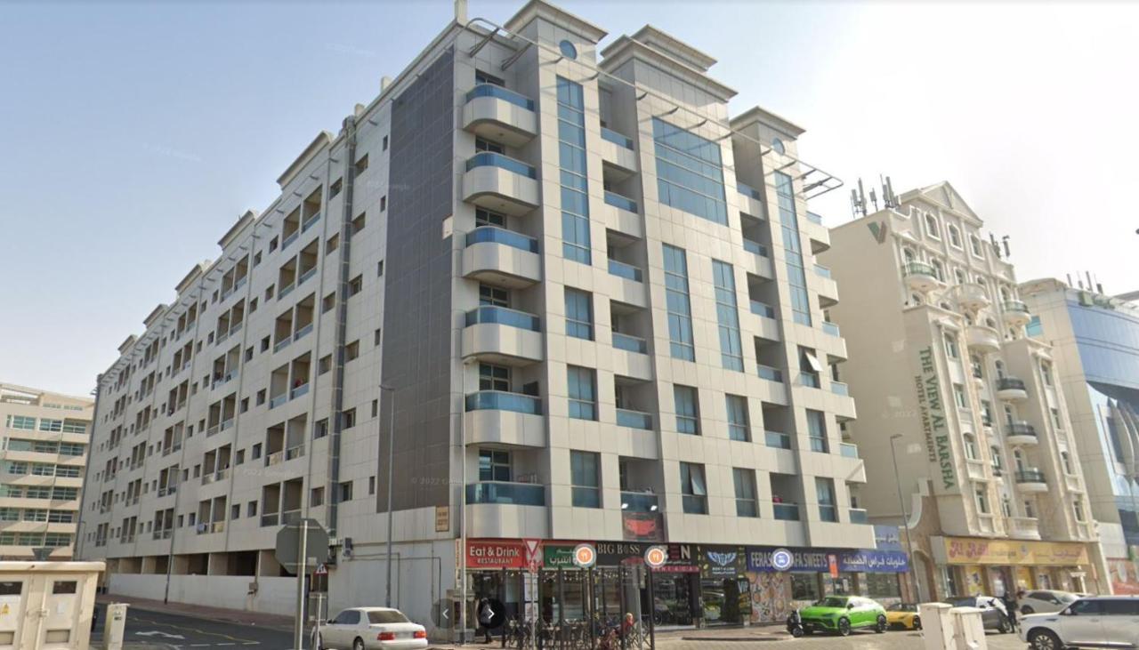 Partition 3 Mins To Mashreq Metro Dubai