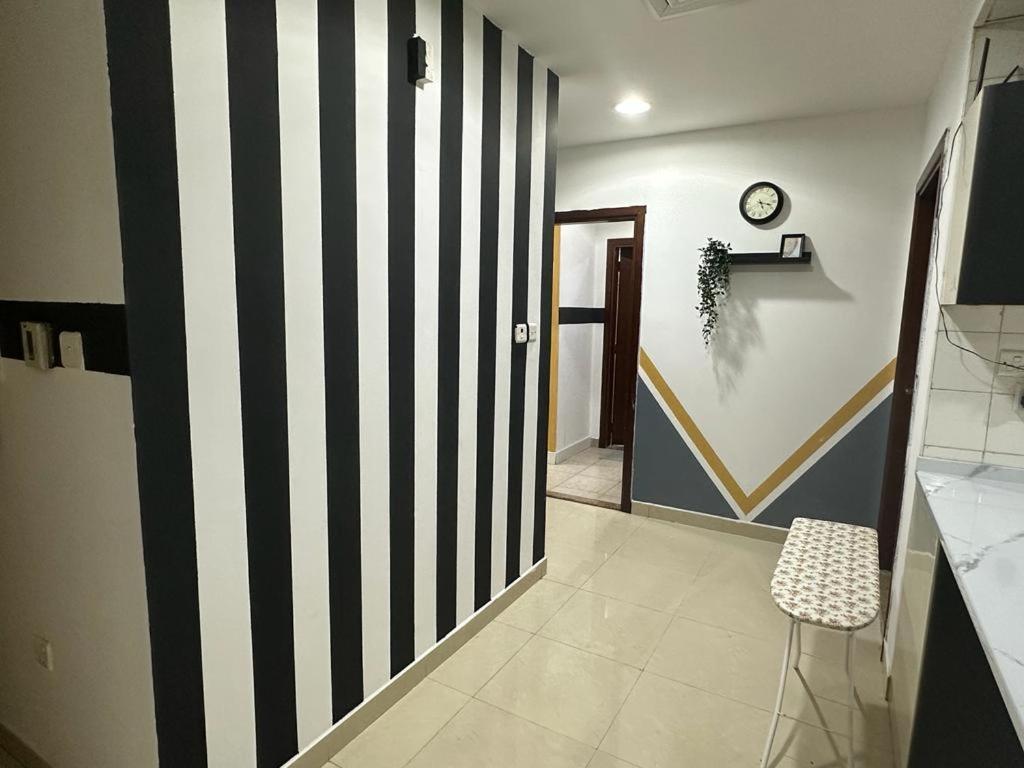 Homestay Partition 3 Mins To Mashreq Metro Dubai