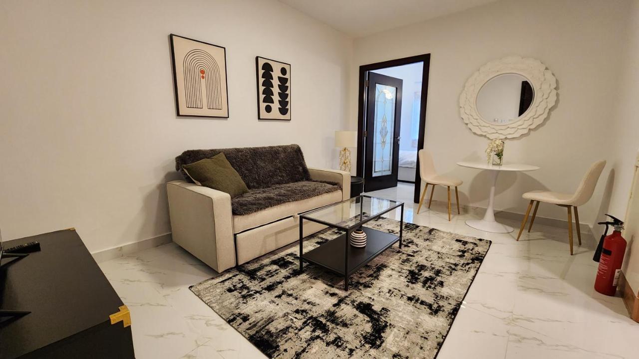 Stunning New With Amazing Views In Jlt Appartement *