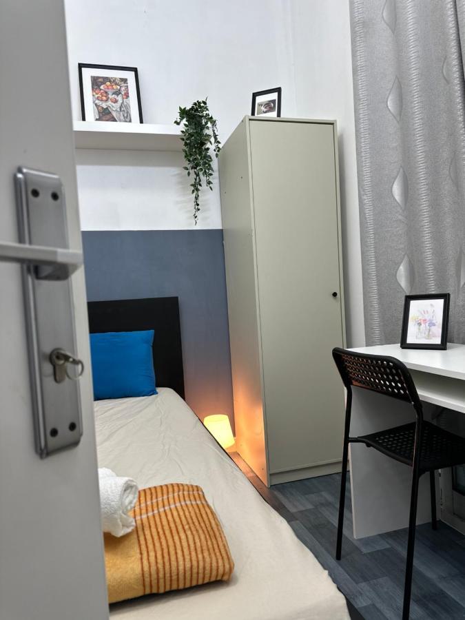 Partition 3 Mins To Mashreq Metro * Dubai