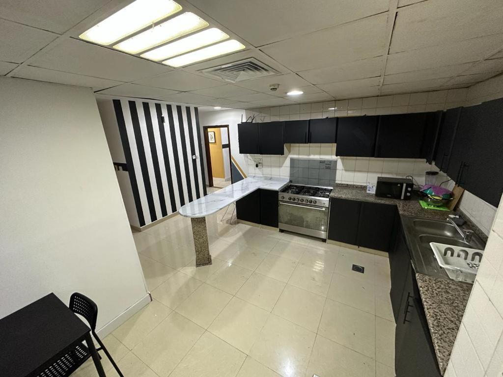 Homestay Partition 3 Mins To Mashreq Metro Dubai