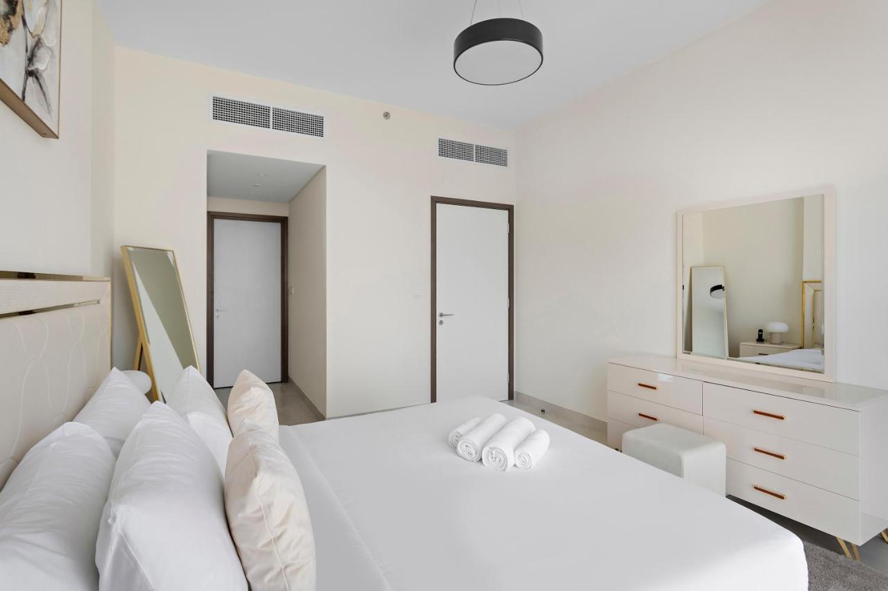 Luxury 1br With Pool, Gym, Parking & Fast Wifi * Dubai