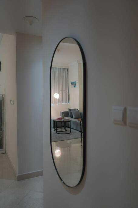 Step Into Serenity - Discover Modern Living In 1br With Panoramic Views In Marina Near Jbr Walk, And Bla Bla Club Appartement Dubai
