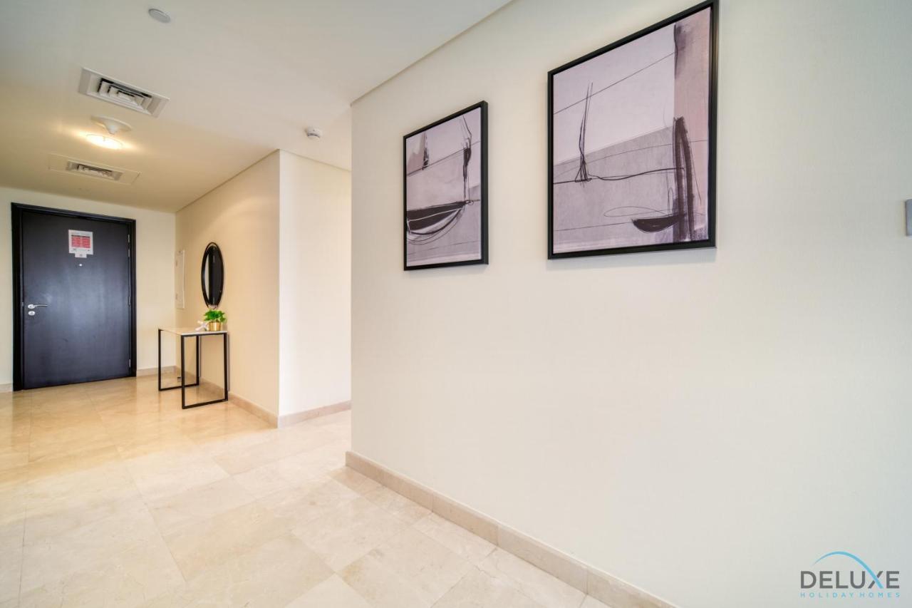 Amazing 2br At Sky Gardens Difc By Deluxe Homes