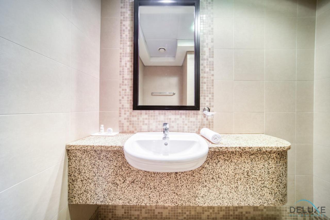 Amazing 2br At Sky Gardens Difc By Deluxe Homes