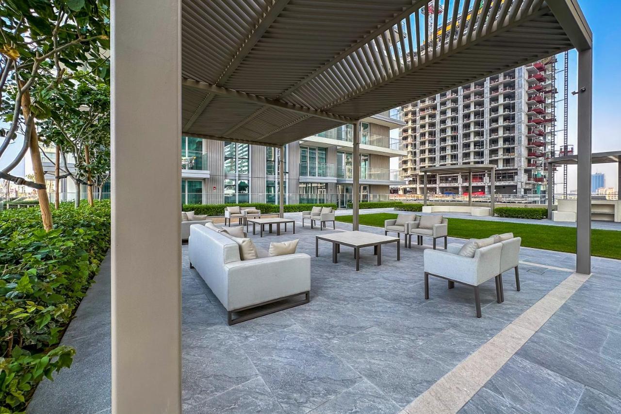 1br Luxurious Beachfront Dubai