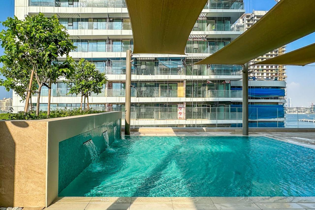 1br Luxurious Beachfront