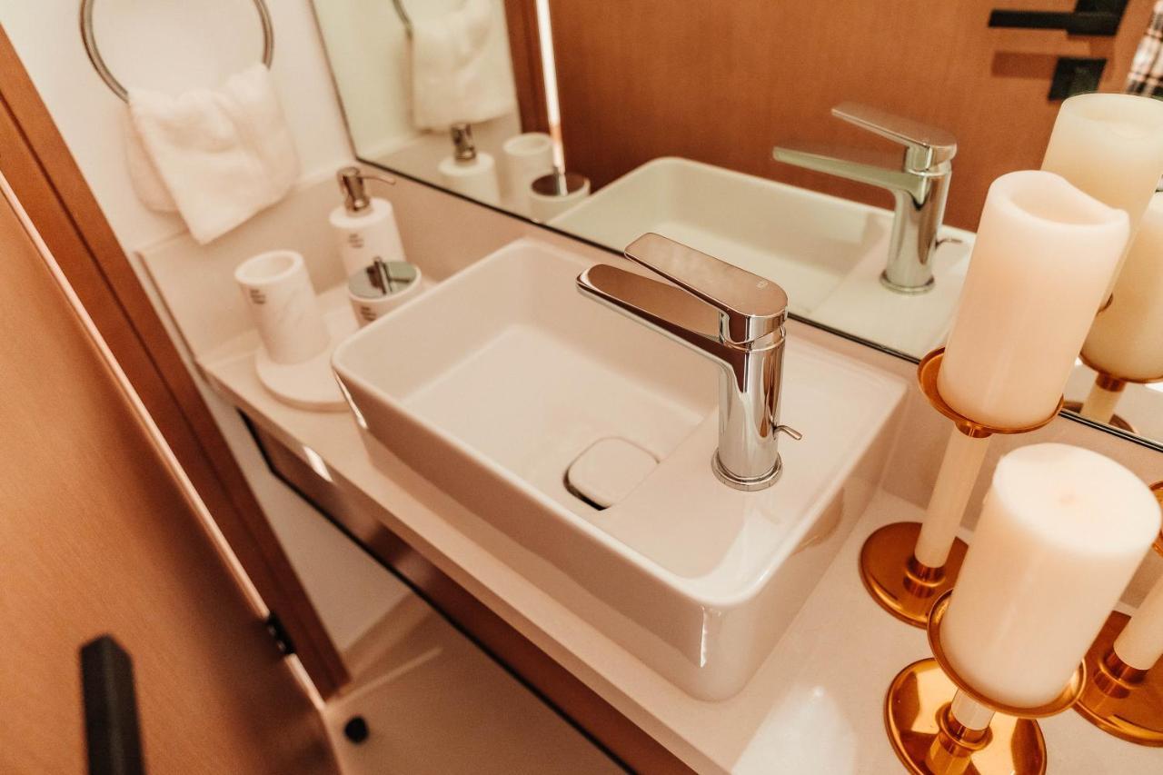 Vida Marina & Yacht Club , And Residences , Luxurious 2br Lägenhet