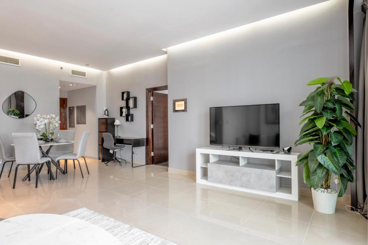 Luxury Downtown 1br - Ubora Tower Dubai