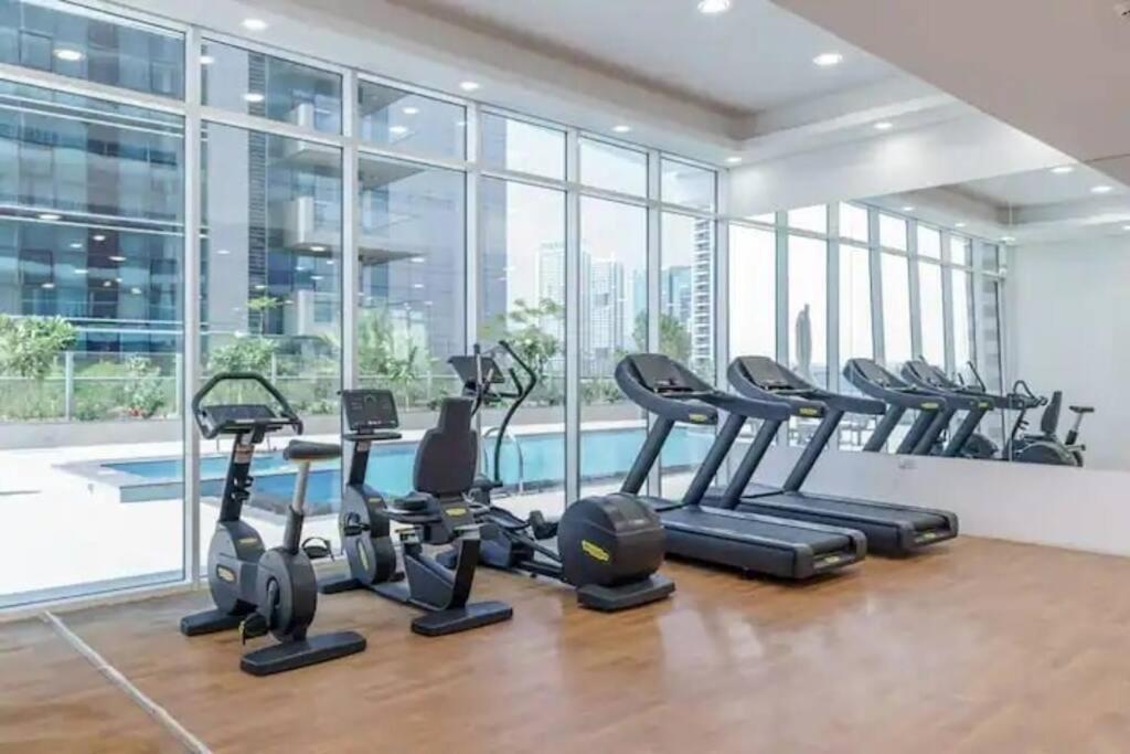Canal Access Studio, 1 Min Walk To Business Bay Marina Apartamento