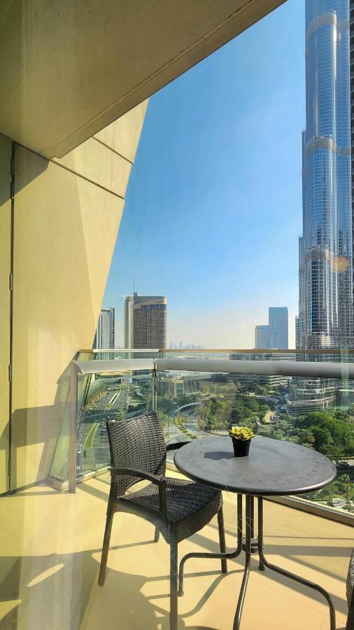 Perfect View W/ Direct Access To Mall & Metro Appartement *