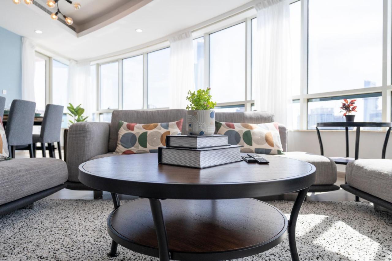 Apartamento Heaven Crest Marina - 4 Bedroom With Marina View Near Jbr Beach, Free Parking, Wi-fi, Gym And Pool Dubái