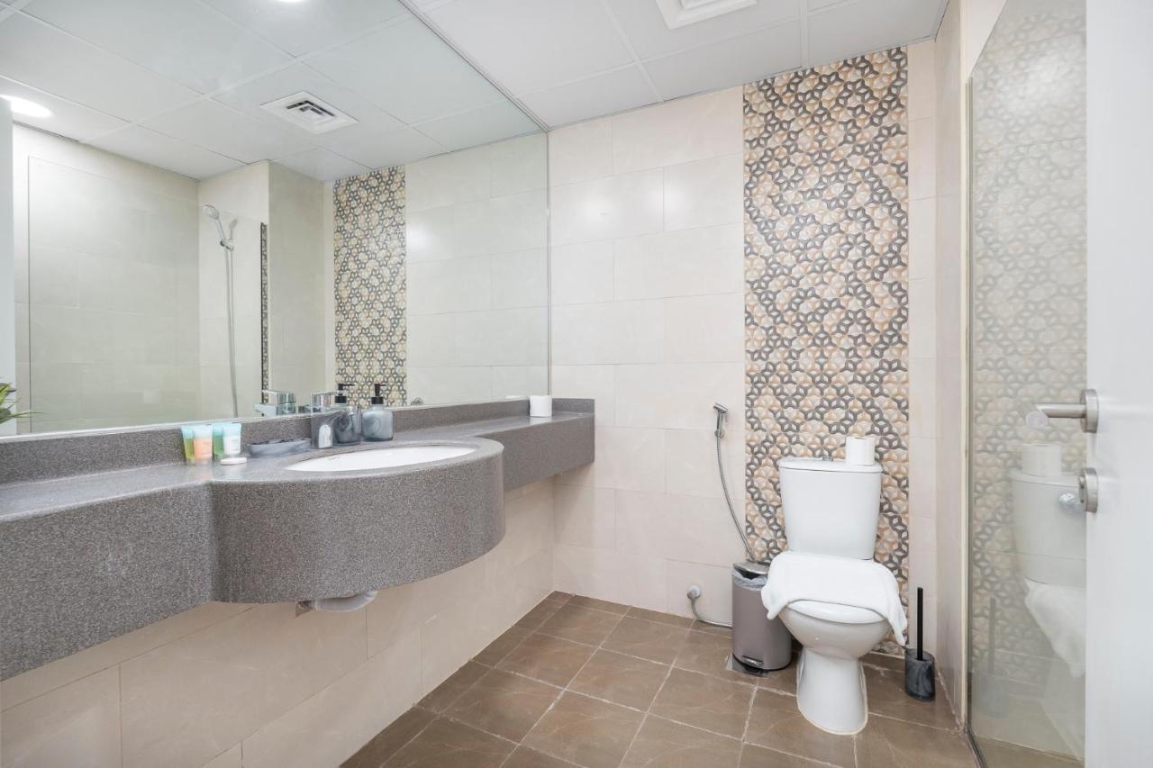 Heaven Crest Marina - 4 Bedroom With Marina View Near Jbr Beach, Free Parking, Wi-fi, Gym And Pool Apartamento *