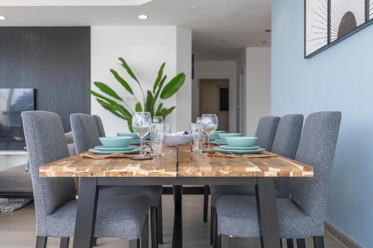 Heaven Crest Marina - 4 Bedroom With Marina View Near Jbr Beach, Free Parking, Wi-fi, Gym And Pool * Dubái