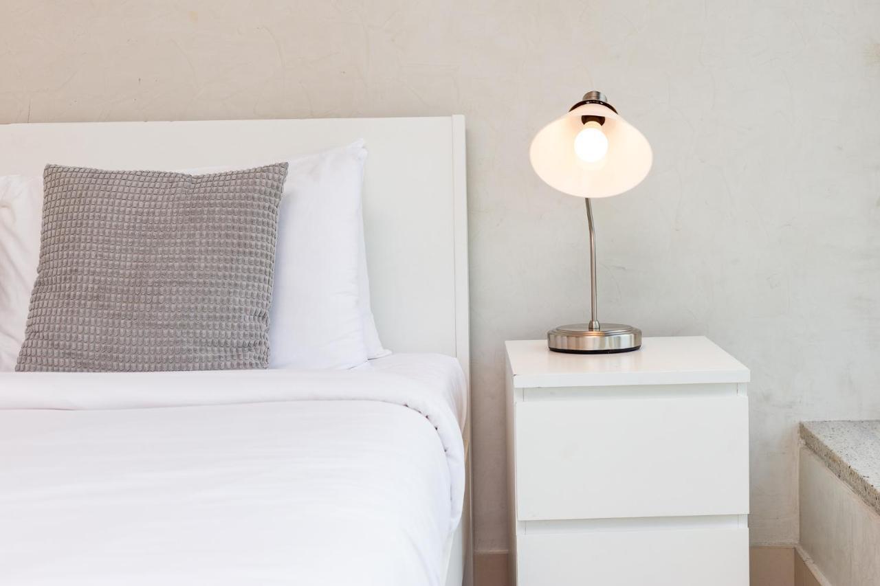Wow! Beautiful 1br In Downtown - Close To Burj And Mall Dubaï