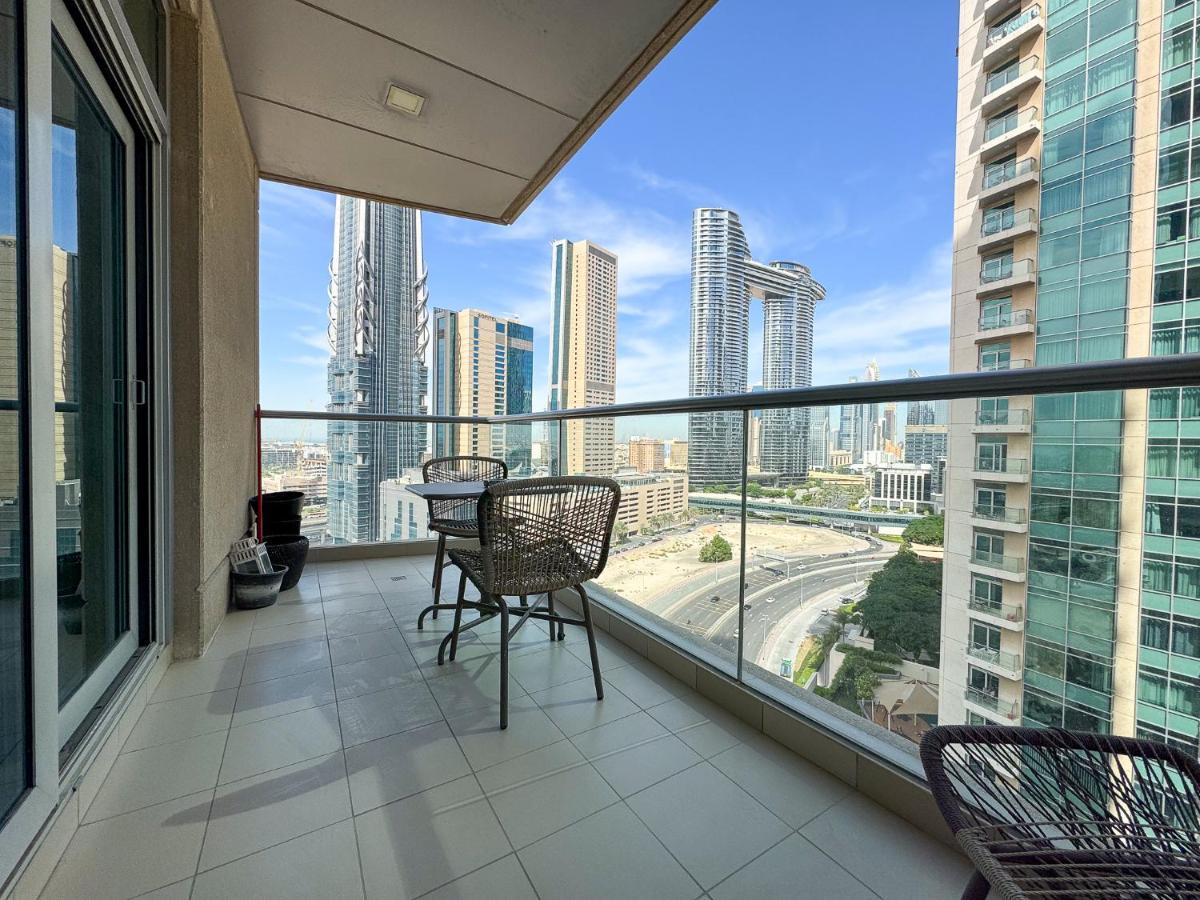 Wow! Beautiful 1br In Downtown - Close To Burj And Mall *