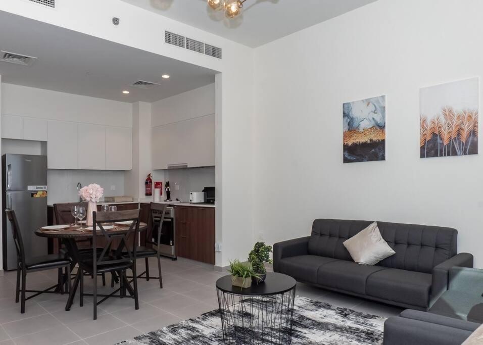 Stonetree - Furnished 1br In Peaceful Community Dubái