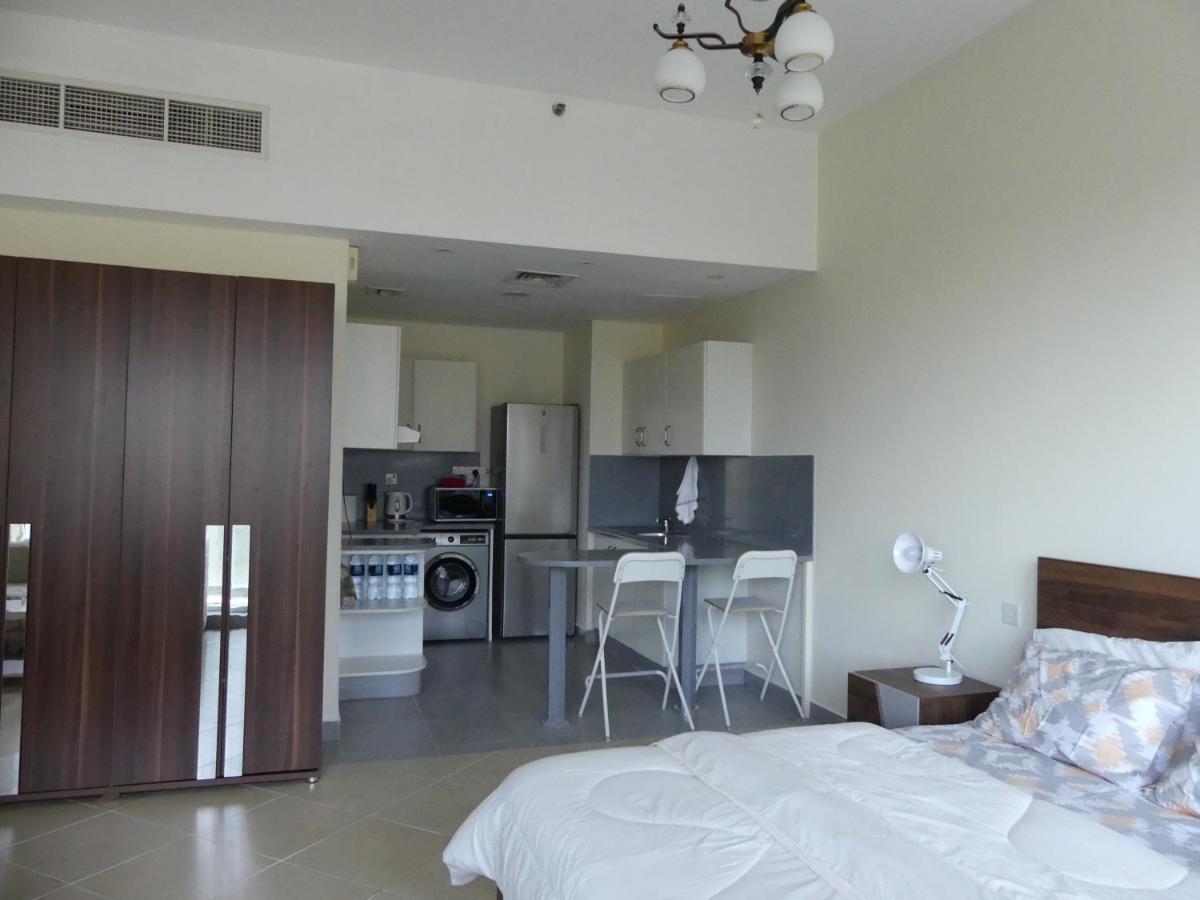 Apartamento - Cozy, Very Accessible And So Near To Train Station