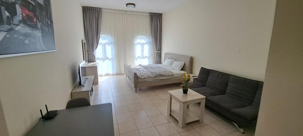 Druvya Homes, Bld Dg083, Street No,3 Discovery Gardens, Close To The Gardens Metro 6 Minutes Walkable * Dubai